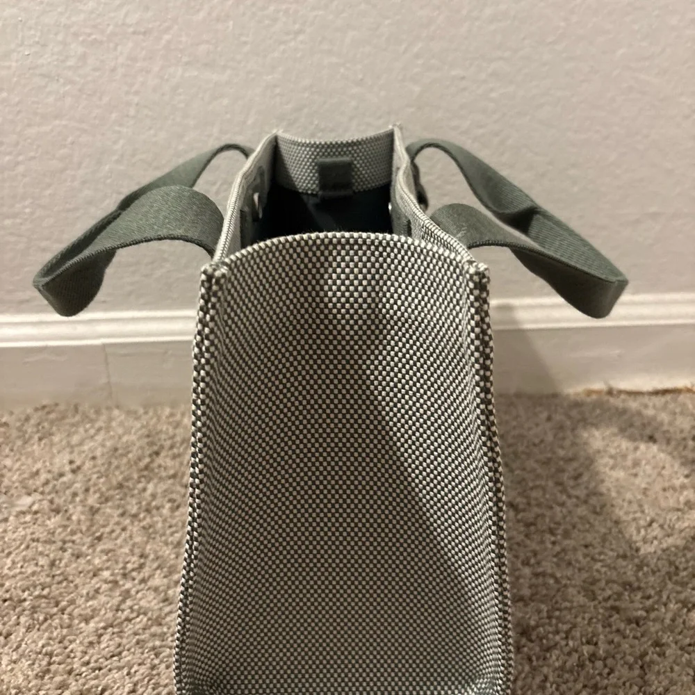 Lululemon tote - Picture 3 of 3